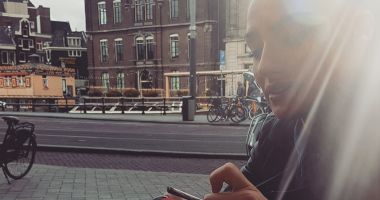 Ce făcea în Marea Britanie "diva" DROGATĂ care a omorât un bărbat pe trecerea de pietoni. Acum, e bine mersi ACASĂ - 2
