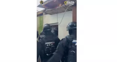Stire din Eveniment : Tânăr de 26 de ani din Constanța, reținut de DIICOT pentru trafic de substanțe psihoactive
