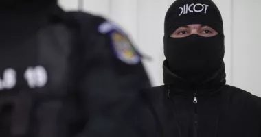 Lovitură pentru dealerii din cluburile de lux. Peste 30 de suspecți, vizați de anchetă