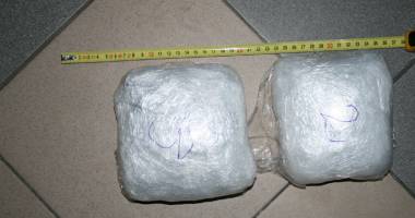 Flagrant! Cannabis adus din Cehia, cu 800 de euro - 3