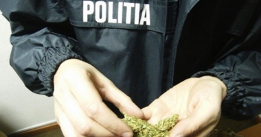 Maior SRI, reținut de DIICOT pentru trafic de droguri