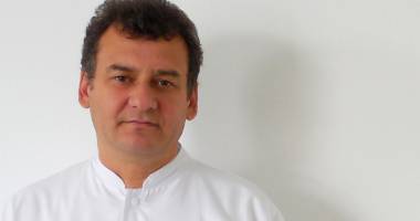 Stire din Sănătate : Colecistectomia laparoscopică -  o intervenție minim invazivă necesară celor care au probleme cu fierea