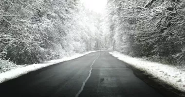 Stire din Social : Toate drumurile din județ sunt libere și circulația se desfășoară normal