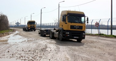 Traficul auto de mărfuri spre portul Constanța e în pericol de blocaj total! - 2