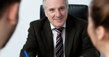 Stire din Social : Dr. Octavian Unc a plecat pe o stea a faptelor bune și a poeziei