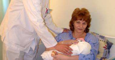 Dr. Vlad Tica: "Nașterile la adolescente, un fenomen care a luat amploare!" - 2