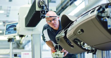 Stire din Economie : Dräxlmaier va concedia 292 de angajați din fabrica de la Pitești