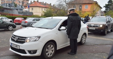 UPDATE. Percheziții la Academia Navală "Mircea cel Bătrân". Au luat profesorii șpagă pentru a-i promova pe studenți la restanțe? - 4