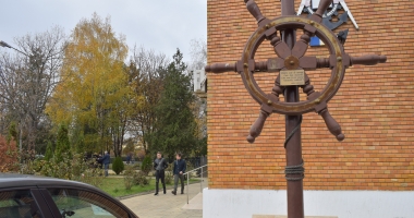 UPDATE. Percheziții la Academia Navală "Mircea cel Bătrân". Au luat profesorii șpagă pentru a-i promova pe studenți la restanțe? - 5