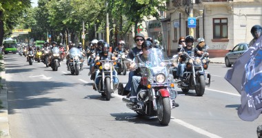 GALERIE FOTO / Paradă de motocicliști la Constanța, în frunte cu polițiștii rutieri - 2