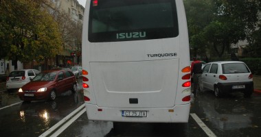 VIDEO ȘOCANT. Fetiță de 3 ani, ucisă pe "zebră" de un autobuz JTA. Șoferul număra banii! - 7