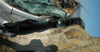 Accident RUTIER MORTAL. O avocată a intrat cu mașina într-un copac! Galerie FOTO - 2