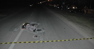 IMAGINI ȘOCANTE / Accident rutier GRAV la ieșire din Mamaia. Un motociclist a lovit un pieton. Ambii au MURIT - 4