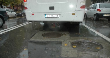 VIDEO ȘOCANT. Fetiță de 3 ani, ucisă pe "zebră" de un autobuz JTA. Șoferul număra banii! - 8