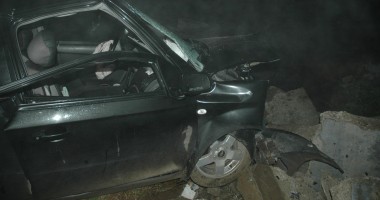 Galerie FOTO. Accident rutier grav. Soț și soție, în comă - 3