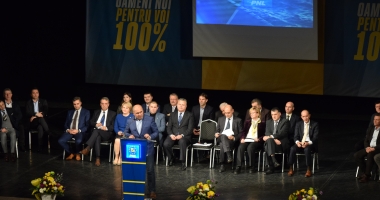 PNL Constanța și-a lansat oficial candidații la parlamentare. "Venim cu 100% oameni noi și cu o propunere de premier, Dacian Cioloș, 100% profesionist" - 4