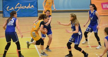GALERIE FOTO / Succes lejer pentru CS Phoenix, astăzi, în Sala Sporturilor - 8