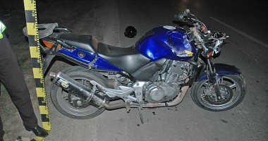 IMAGINI ȘOCANTE / Accident rutier GRAV la ieșire din Mamaia. Un motociclist a lovit un pieton. Ambii au MURIT - 3