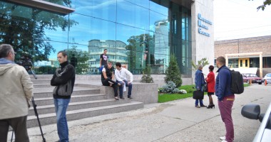 Galerie FOTO. Descindere DNA la UMC! Profesori și elevi, suspectați de luare și dare de mită! - UPDATE - 4