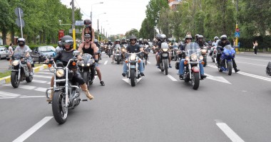 GALERIE FOTO / Paradă de motocicliști la Constanța, în frunte cu polițiștii rutieri - 8
