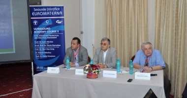 Stire din Sănătate : Tehnici de examinare ecografică la Spitalul Euromaterna