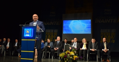 PNL Constanța și-a lansat oficial candidații la parlamentare. "Venim cu 100% oameni noi și cu o propunere de premier, Dacian Cioloș, 100% profesionist" - 16