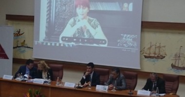Stire din Cultură-Educație : "Nu știm dacă va exista a treia sesiune de Bac"