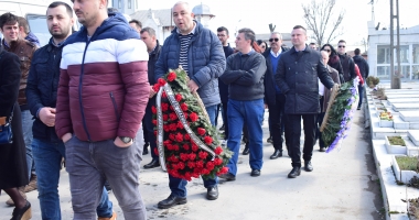 IMAGINI DE JALE / Patronul de la Filicori, înmormântat. Sute de oameni îl conduc pe ultimul drum - 5