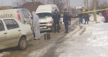 Stire din Eveniment : GALERIE FOTO - CRIMĂ CU SÂNGE RECE în județul Constanța! SOȚ și SOȚIE: ea STRANGULATĂ, el SPÂNZURAT! - UPDATE