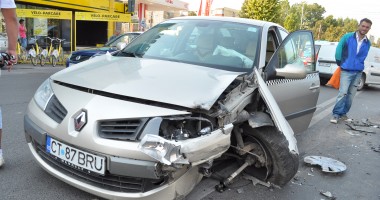 Vezi aici imagini de la accidentul care a blocat traficul pe Bd. Al. Lăpușneanu - 3