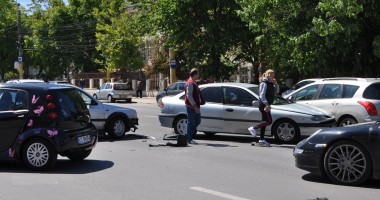 FOTO. Accident rutier în Constanța. Trei mașini implicate - UPDATE - 1