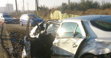 Galerie foto. Accident GRAV pe drumul către Năvodari, provocat de un șofer beat! Coliziune între un AUZOBUZ și o mașină / UPDATE - 5
