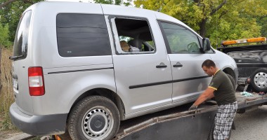 Bișnițarii din Abator și Brotăcei, înhățați de mascați - 4