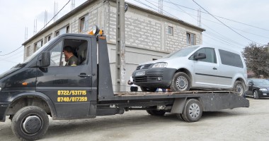 Descinderi cu mascați în Lazu / Două persoane au fost reținute GALERIE FOTO - 8