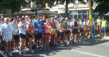 Stire din Sport : Galerie FOTO / Crosul "Ziua Olimpică" a fost organizat la CONSTANȚA