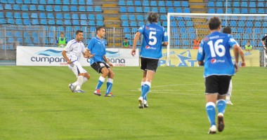 Stire din Sport : Fotbal, Liga a II-a / La pauză, CS Otopeni – Viitorul Constanța 0-0