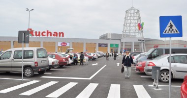 Stire din Economie : Cum s-au îmbulzit constănțenii la Maritimo Shopping Center. GALERIE FOTO