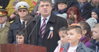 GALERIE FOTO. De ziua Micii Uniri, constănțenii au dat mână cu mână în Piața Ovidiu - 11