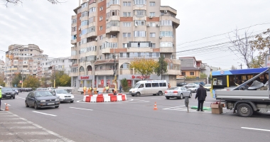 Galerie foto. SENS GIRATORIU PE B-DUL LĂPUȘNEANU, COLȚ CU NICOLAE IORGA - 5