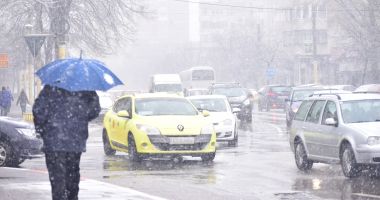 GALERIE FOTO / S-A ÎNTORS IARNA LA CONSTANȚA! NINGE ABUNDENT, IAR VREMEA NU DĂ SEMNE DE ÎMBUNĂTĂȚIRE - 7