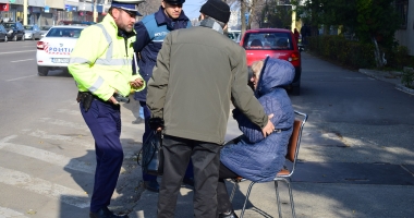 Galerie foto. ACCIDENT LA CONSTANȚA. Femeie lovită pe trecerea de pietoni, pe bulevardul Lăpușneanu - 4