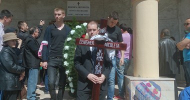 IMAGINI CUTREMURĂTOARE - Fetele moarte în incendiul de la Beirut, conduse pe ultimul drum - 23