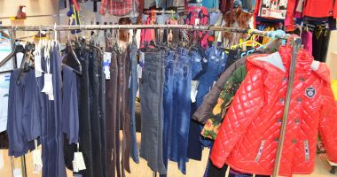 Stire din Eveniment : A dat "lovitura" într-un centru comercial: a furat haine de 305 de lei