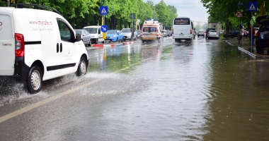 GALERIE FOTO / NU VĂ BUCURAȚI, REVIN PLOILE ȘI TEMPERATURILE SCĂZUTE! Cum va fi vremea în următoarele două săptămâni - 2