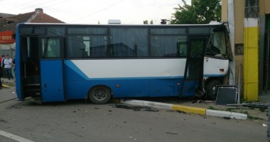 Accident rutier grav la intrare în Valu lui Traian cu 11 victime / Galerie foto - 3