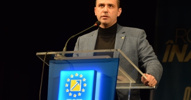 PNL Constanța și-a lansat oficial candidații la parlamentare. "Venim cu 100% oameni noi și cu o propunere de premier, Dacian Cioloș, 100% profesionist" - 10