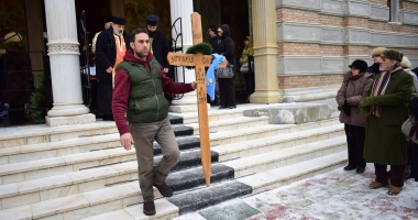Galerie FOTO. LACRIMI ȘI DURERE! Profesorul Gheorghe Dumitrașcu, condus pe ultimul drum - 13