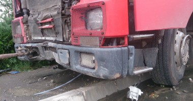 Galerie FOTO. Accident spectaculos în Eforie Nord provocat de un șofer beat - 2