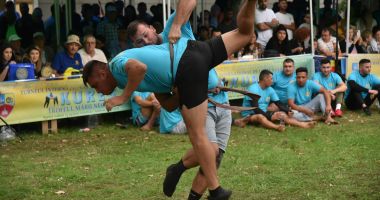 FOTO/VIDEO. Turneul Internațional de Lupte Tătărești – Kureș "Trofeul Mării Negre" a ajuns la final. Cine sunt câștigătorii - 8