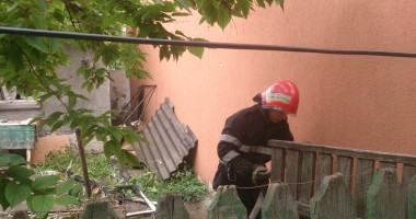 Imaginile dezastrului - CASĂ DIN CONSTANȚA, MISTUITĂ DE FLĂCĂRI! - Update - 4